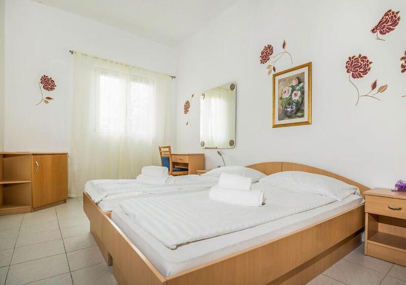 Apartments Tepavac Novi Vinodolski Buitenkant foto