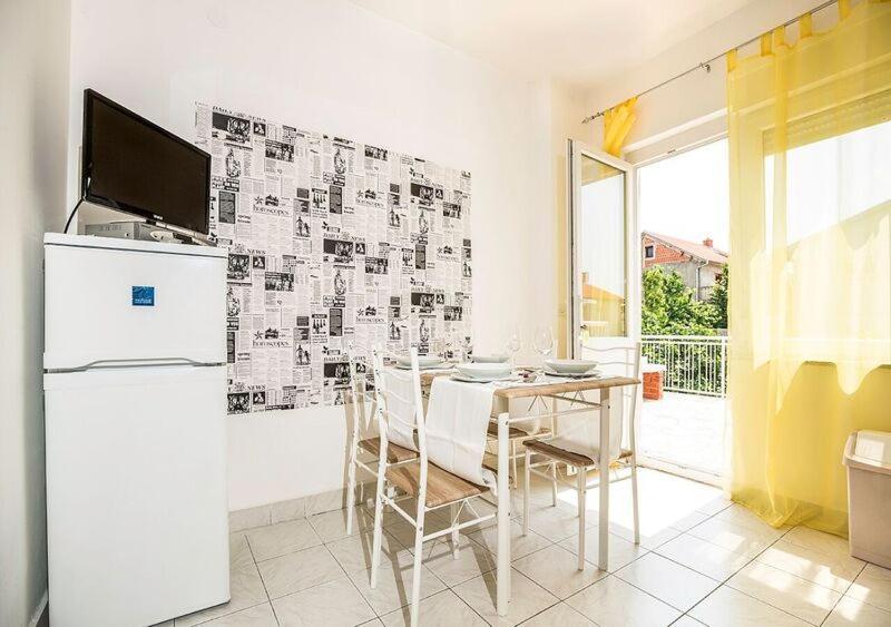 Apartments Tepavac Novi Vinodolski Buitenkant foto
