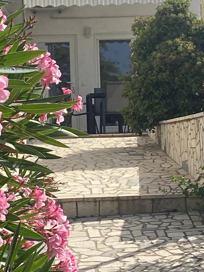 Apartments Tepavac Novi Vinodolski Buitenkant foto