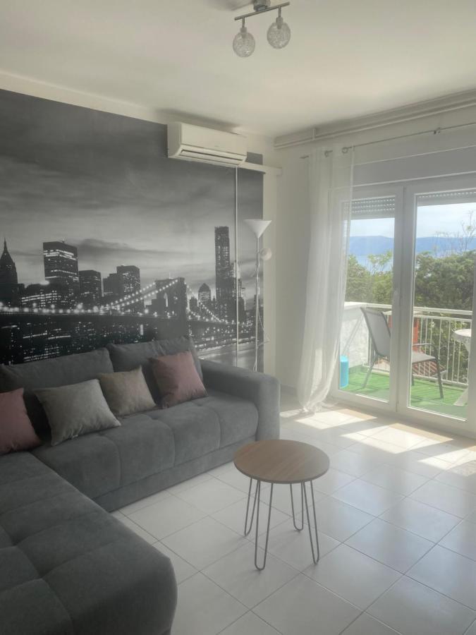 Apartments Tepavac Novi Vinodolski Buitenkant foto