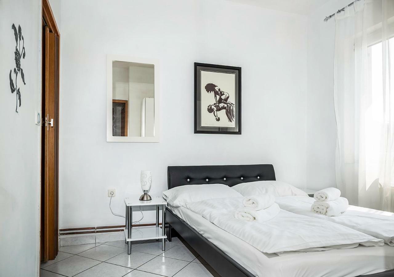 Apartments Tepavac Novi Vinodolski Buitenkant foto